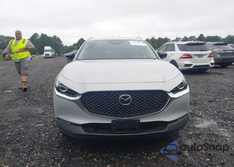 2025 Mazda Cx-30 2.5 S Select Sport z USA, uszkodzony, nr VIN 3MVDMBBM9SM801901